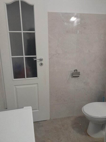 Vatra Luminoasa, ap. 2 camere, parter/ P+4, bloc 1983, centrala proprie